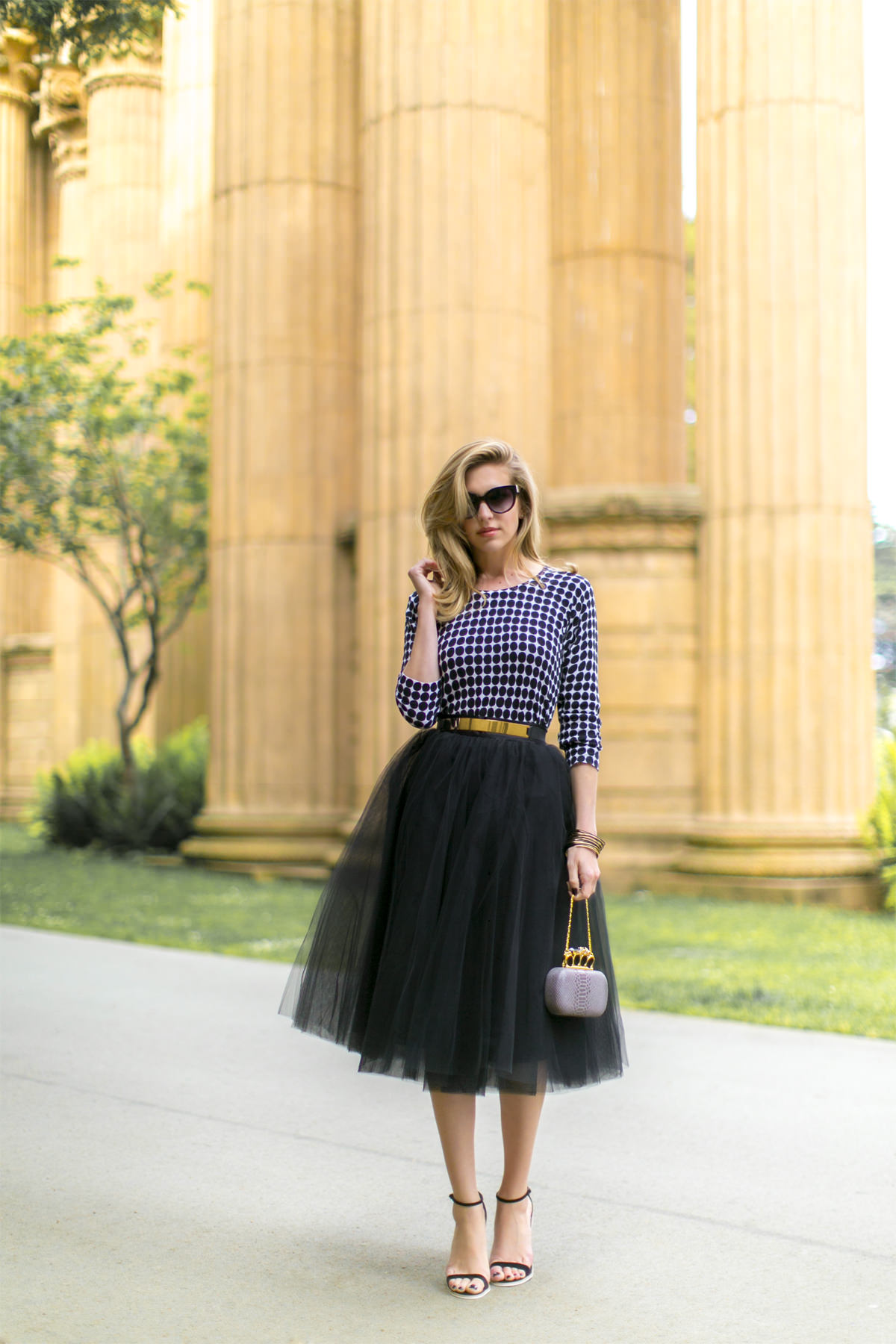 How to Wear A Black Tulle Skirt Professionally