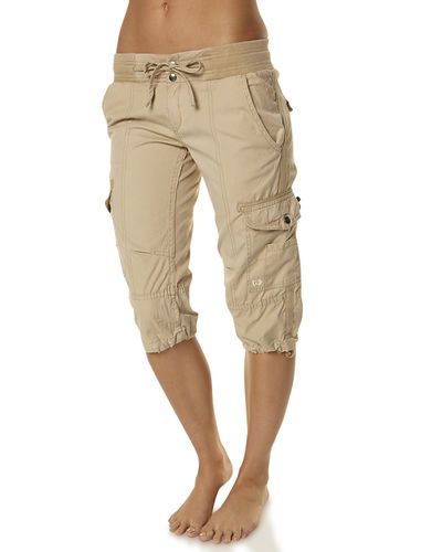 How to Wear Cargo Shorts for Women – careyfashion.com