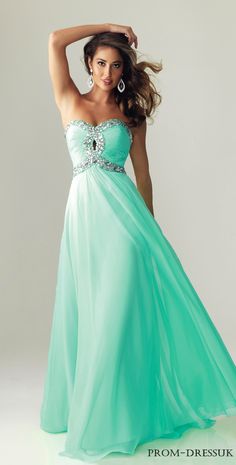 The Key to Wearing Dresses for Prom – careyfashion.com