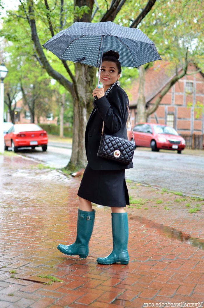 Best ways to wear rain boots in 2021