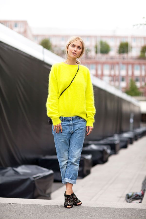 How to Wear Bright Colors and Look Trendy 2021