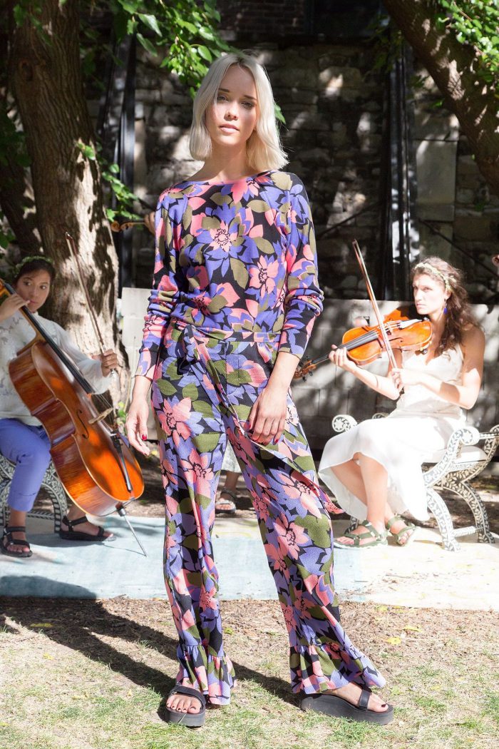 What to wear to a garden party in 2021