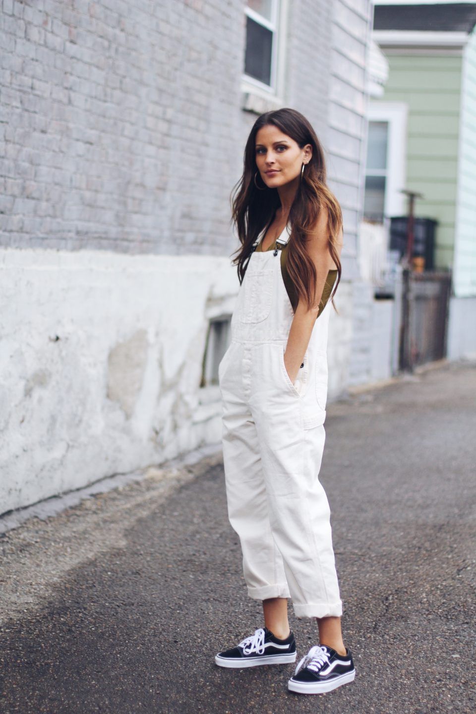 Denim Overalls, White Sweater And White
Sneakers Outfit