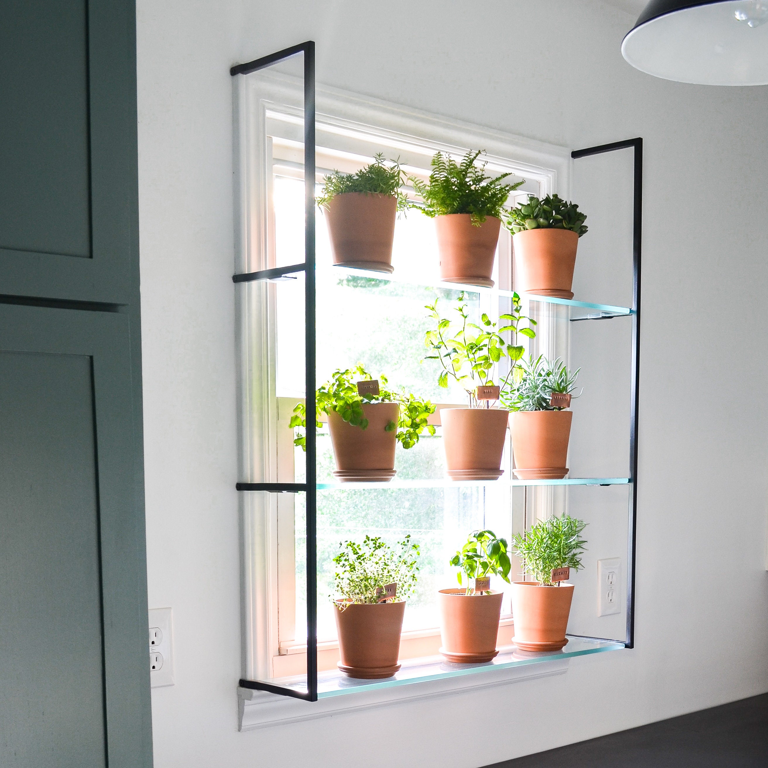 20 neat indoor plant shelving ideas - 151