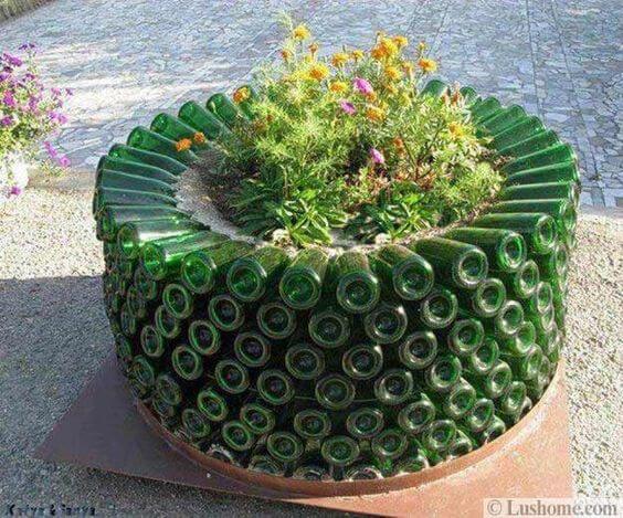 25 low budget garden containers and pots ideas - 205