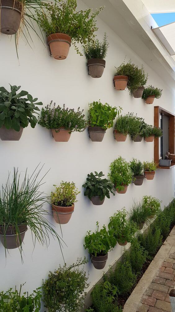 37 beautiful vertical garden ideas to decorate your patio - 231