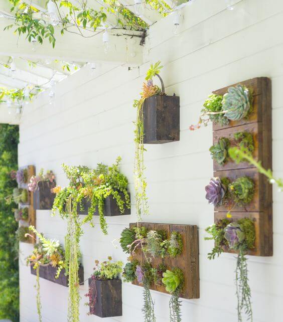 37 beautiful vertical garden ideas to decorate your patio - 263
