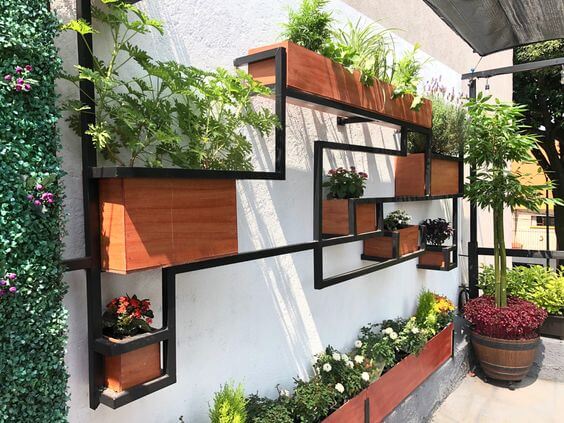 37 beautiful vertical garden ideas to decorate your patio - 269