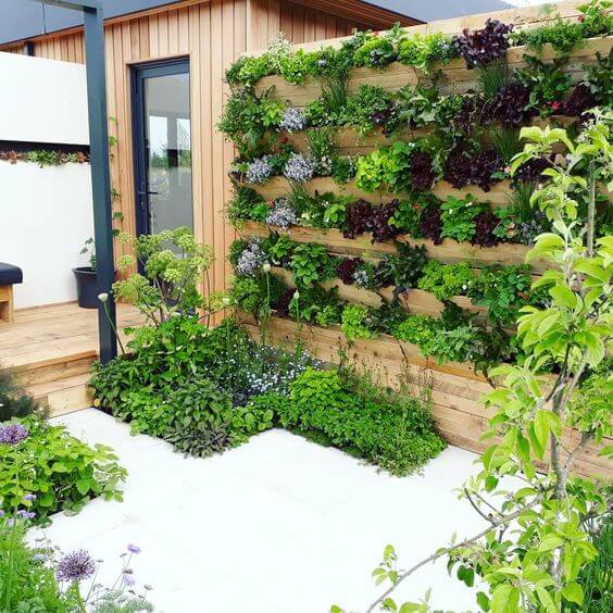 37 beautiful vertical garden ideas to decorate your patio - 291