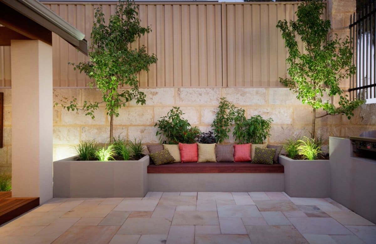 20 stunning built-in concrete planters for your garden - 73