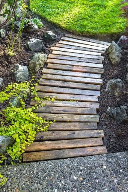 19 DIY Garden Path Ideas - 79