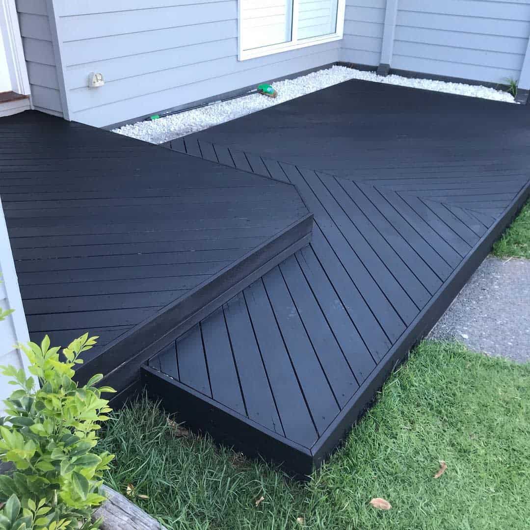 black deck multi-layered 