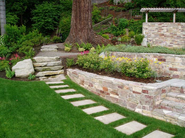 Add pattern with pavers #hillsidelandscaping #budget #decorhomeideas