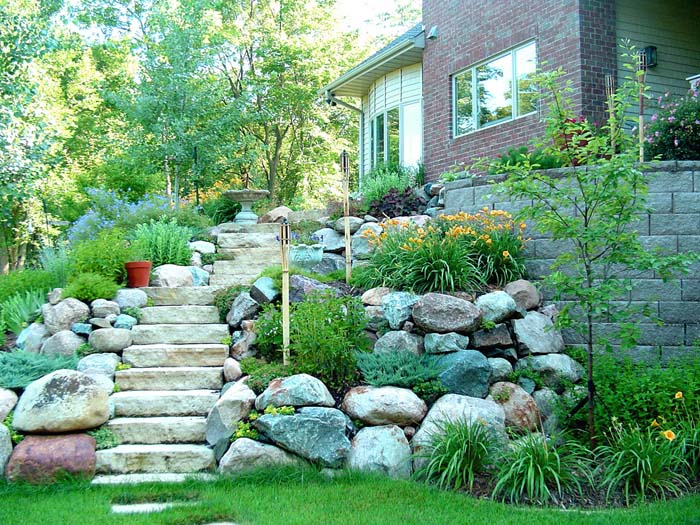 Stone slab stairs #hillsidelandscaping #budget #decorhomeideas