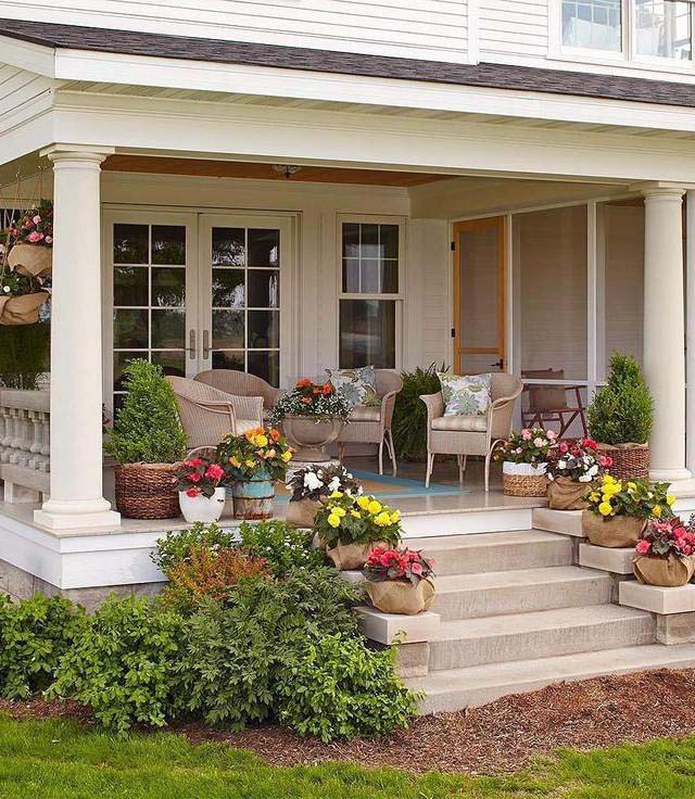 Landscaping the porch around the house